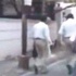 Video: Elektrik Akımına Kapılan 3 Kişinin Ölüm Anı