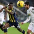 Emenike girdikçe kaçırıyor!