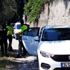 Terliklerle kaçamayınca polise teslim oldu Terliklerle kaçamayınca polise teslim oldu
