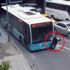 Kararsız yayaya otobüs böyle çarptı