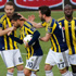 Fenerbahçe yarıştan kopmadı !