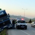 Taş yüklü tır yan yattı!