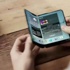 Samsung katlanan ekranlı telefon peşinde Samsung katlanan ekranlı telefon peşinde