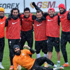 Galatasaray lig arasına derbi galibiyetiyle girmek istiyor