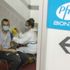 Pfizer-BioNTech aşısının 6 ay sonraki etkisi ortaya çıktı: Yarı yarıya düşüyor Pfizer-BioNTech aşısının 6 ay sonraki etkisi ortaya çıktı: Yarı yarıya düşüyor