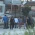İki ailenin 2 gündür süren kavgasına polisten sosyal mesafe cezası