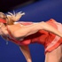 Sharapova ezdi geçti!