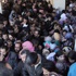 Yardım almaya gelen Suriyeliler eziliyordu!