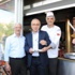 AK Partili Lütfi Elvan döner kesti AK Partili Lütfi Elvan döner kesti