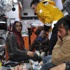 Şırnak'ta Mehmetçik donmak üzere olan 17 Suriyeliyi kurtardı