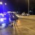 İzmir'de yolun karşısına geçmeye çalışırken araç çarpan baba ile kızı, kaldırıldıkları hastanede hayatını kaybetti