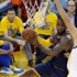LeBron James hayata bağladı