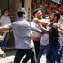 Eminönü'nde ortalığın savaş alanına döndüğü esnaf kavgası kamerada