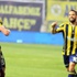 Fenerbahçe zorlu deplasmanda 3 puanı 3 golle aldı