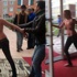 Camdan atlayan Rus kadın, kanlar içinde kaldı Camdan atlayan Rus kadın, kanlar içinde kaldı