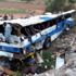 Pakistan'da otobüs uçuruma yuvarlanması sonucu 24 kişi öldü Pakistan'da otobüs uçuruma yuvarlanması sonucu 24 kişi öldü