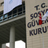 Emsal karar! Çalışmayan eşine SGK'lı gösteren kocaya ceza yok!