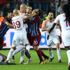 Olcay Şahan ile Feghouli'yi koridorda zor tuttular