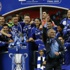 Dev kupa Chelsea'nin