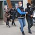 Fabrikanın 2 milyon 40 bin TL’si ile alem yapan muhasebeci tutuklandı Fabrikanın 2 milyon 40 bin TL’si ile alem yapan muhasebeci tutuklandı
