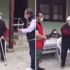 83 yaşındaki görme engelli vatandaştan örnek davranış 83 yaşındaki görme engelli vatandaştan örnek davranış