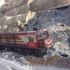 Yük treni heyelan nedeniyle raydan çıktı
