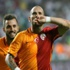 Derbilere Sneijder damgası