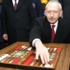 Kılıçdaroğlu'ndan çat kapı ziyaret Kılıçdaroğlu'ndan çat kapı ziyaret