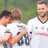 Kartal hem attı hem yedi