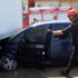 Otomobil kamyonun altına girdi: 3 yaralı Otomobil kamyonun altına girdi: 3 yaralı