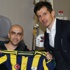 Emre Belözoğlu'ndan anlamlı ziyaret Emre Belözoğlu'ndan anlamlı ziyaret