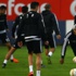 Beşiktaş yağmur altında çalıştı Beşiktaş yağmur altında çalıştı