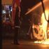 Beyoğlu'nda polis aracı alev alev yandı