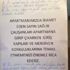 Sağlık çalışanının oturduğu apartmana asılan yazıya ...