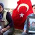 Oğlunun acısıyla kör olan şehit annesinin örnek davranışı: Soyismi de gönlü de zengin Oğlunun acısıyla kör olan şehit annesinin örnek davranışı: Soyismi de gönlü de zengin