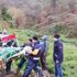 Yol yarım kaldı cenaze teleferikle taşındı Yol yarım kaldı cenaze teleferikle taşındı