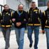 Karısını öldüren zanlı adliyeye sevk edildi Karısını öldüren zanlı adliyeye sevk edildi