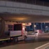 Köprüye sıkıştı, kazaya neden oldu, trafik 1 saat kapandı