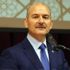 Bakan Soylu, o sürücünün görüntüsünü paylaştı: 'Türk polisi yakalar da, yardım da eder' dedi