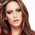 Serenay Sarıkaya yeni imajıyla herkesi şaşırttı