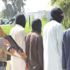 Afganistan'da 60 Taliban üyesi teslim oldu