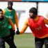 Mitroglou ve Nagatomo fizyoterapist eşliğinde çalıştı