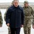 Son dakika: Bakan Hulusi Akar ve TSK komuta kademesi Suriye sınırında! Son dakika: Bakan Hulusi Akar ve TSK komuta kademesi Suriye sınırında!