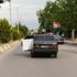 Trafikte kapısı açık seyreden otomobil tehlikeye davetiye çıkardı Trafikte kapısı açık seyreden otomobil tehlikeye davetiye çıkardı