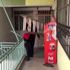 Apartman boşluğunda 3 gün mahsur kalan kedi yavrusunu ...