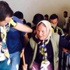 Persie'nin imza törenine bastonuyla geldi
