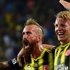 Kuyt ve Meireles'in Londra yolculuğu Kuyt ve Meireles'in Londra yolculuğu