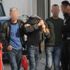 Firari hükümlü, polis baskınında kaçarken yakalandı Firari hükümlü, polis baskınında kaçarken yakalandı