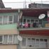 19 yaşındaki genç evinin mutfağında kendini astı 19 yaşındaki genç evinin mutfağında kendini astı