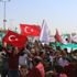 İdlib'e intikal başlatan Mehmetçik'e Türk bayraklı destek!